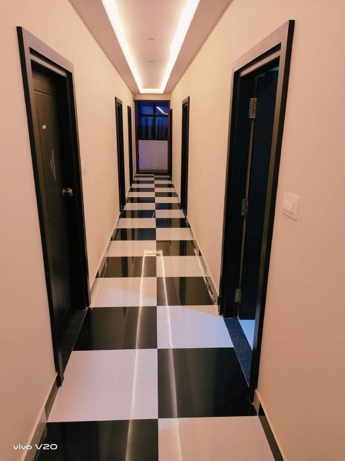 M G Residency Hotell Chikmagalūr Exteriör bild